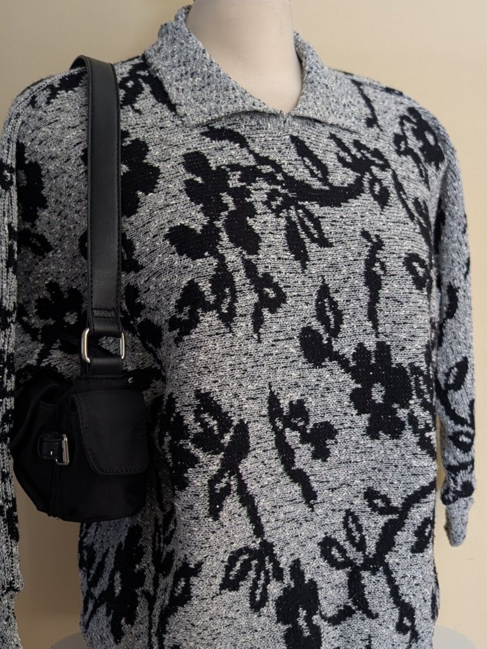 FLORAL SALT & PEPPER VINTAGE KNIT SWEATER